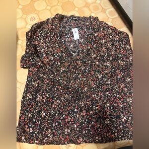 NWT floral Print Blouse